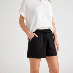 Quince 100% European Linen Shorts. Size small. Black. Never worn!